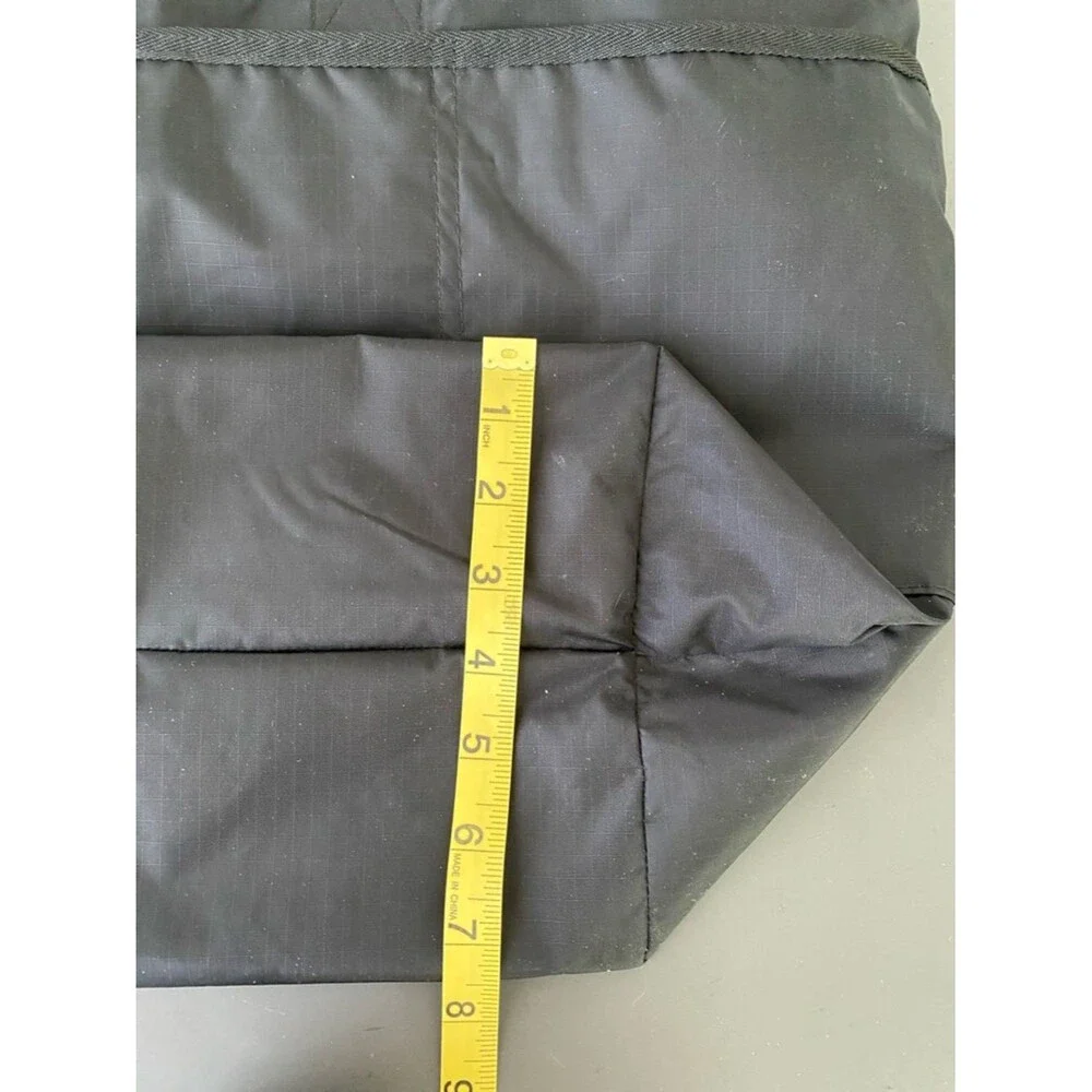 Lesportsac slide lightweight nylon